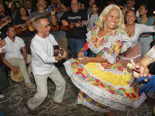 Unearte rindió homenaje póstumo a Maestros Honorarios