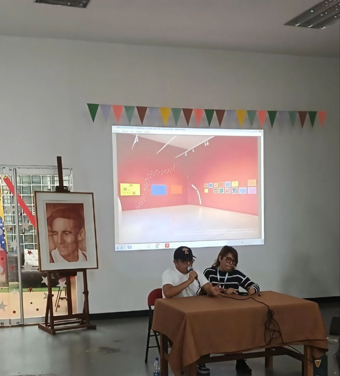 Colores y Tradiciones: La Voz de Sheroanawe Hakihiiwe, artista Yanomami