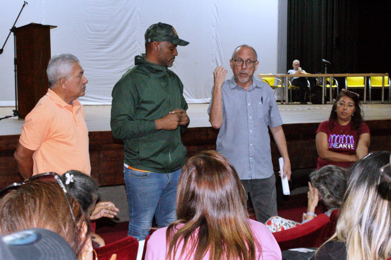 Propuestas y participación marcaron la primera Asamblea Constituyente Universitaria en Unearte