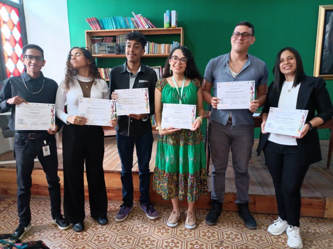 Reconocimiento a la investigación histórica en Unearte